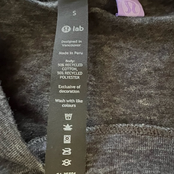 Lululemon Lab Men’s graphic t Shirt size Small NWT grey Cosmos - Picture 4 of 10
